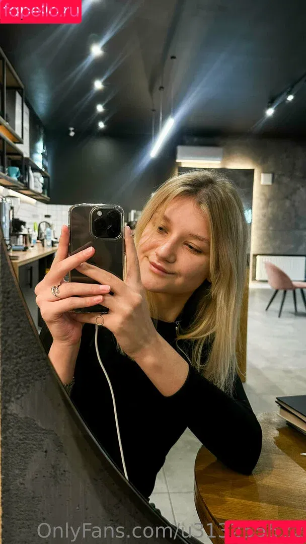 pervokative / pervokursnica Onlyfans Photo Gallery 