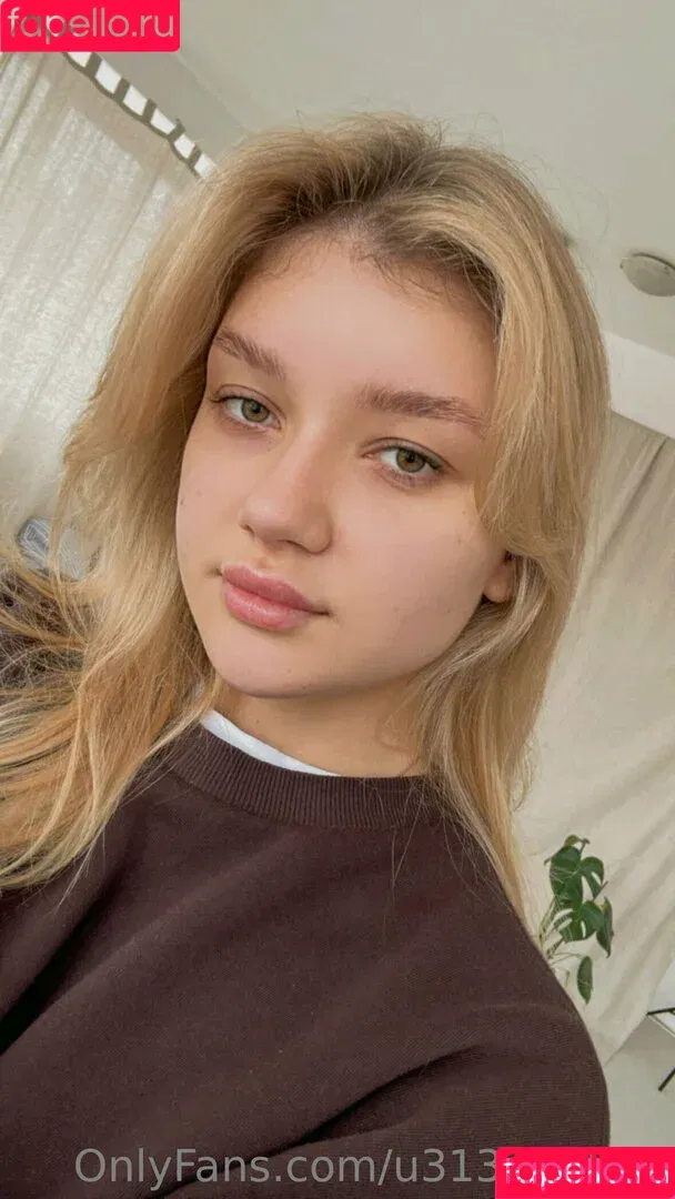 pervokative / pervokursnica Onlyfans Photo Gallery 