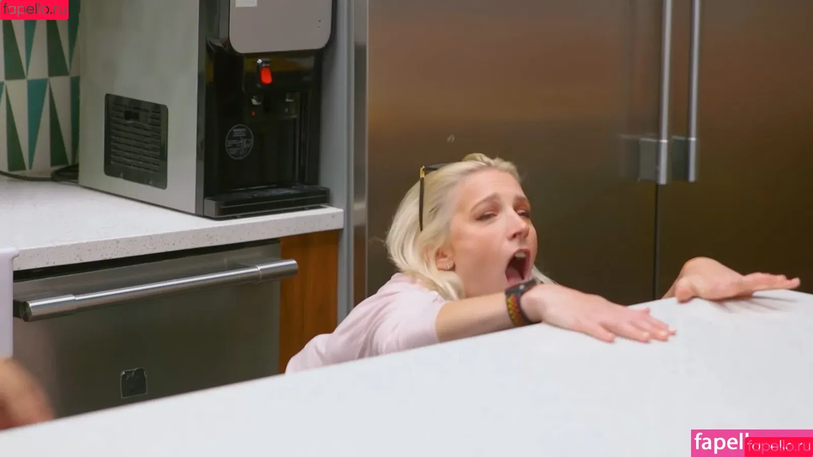 Courtney Miller / co_mill / courtney.miller / typicalvlogs Onlyfans Photo Gallery 