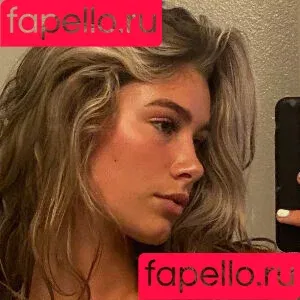 Verena Stoerchle / verenastoerchle / violaversace / violaversacee Onlyfans Photo Gallery 