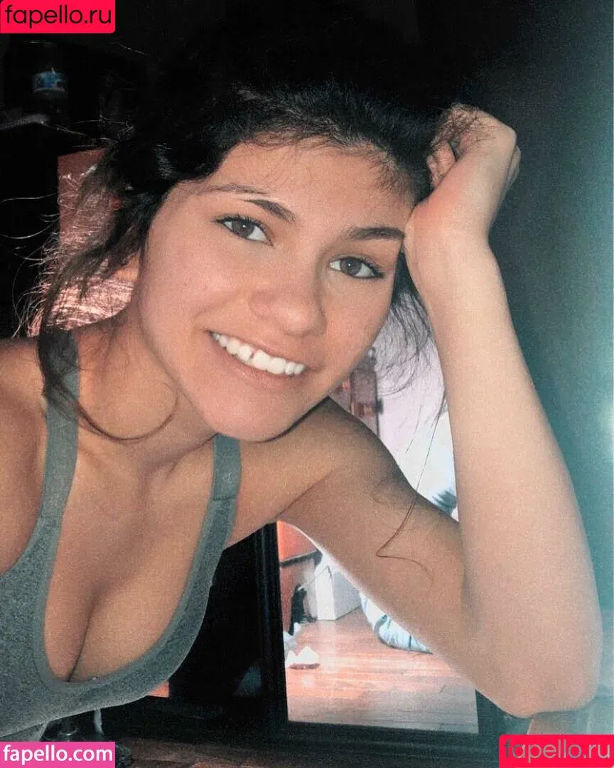 Zendaya lookalike / ciggybae / gypsybaehere / homeskilla_whitnit Onlyfans Photo Gallery 