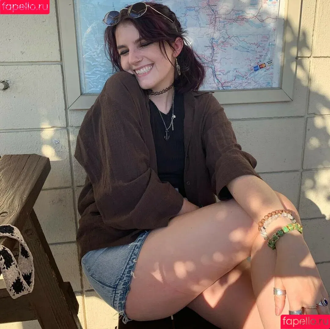 Msvioletvixxen / Violet Vixxen / violetvixenofficial Onlyfans Photo Gallery 