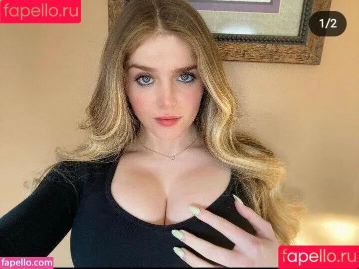 Centerfold / Gabriella Couto / gabbycoutoo / gabriellacoutoo Onlyfans Photo Gallery 