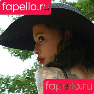 Holly Hendrix / hollyhendrix_ / hollyhendrixofficial Onlyfans Photo Gallery 