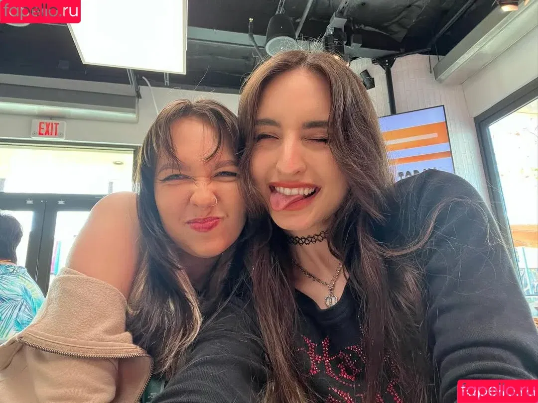 Sage ASMR / sageasmr44 / sagetheflame / ssageasmrr Onlyfans Photo Gallery 