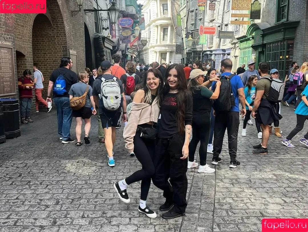 Sage ASMR / sageasmr44 / sagetheflame / ssageasmrr Onlyfans Photo Gallery 