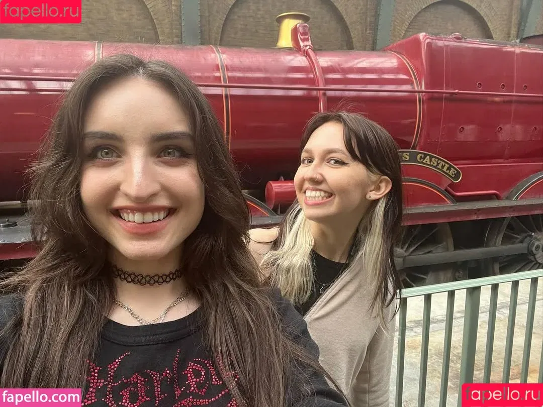 Sage ASMR / sageasmr44 / sagetheflame / ssageasmrr Onlyfans Photo Gallery 