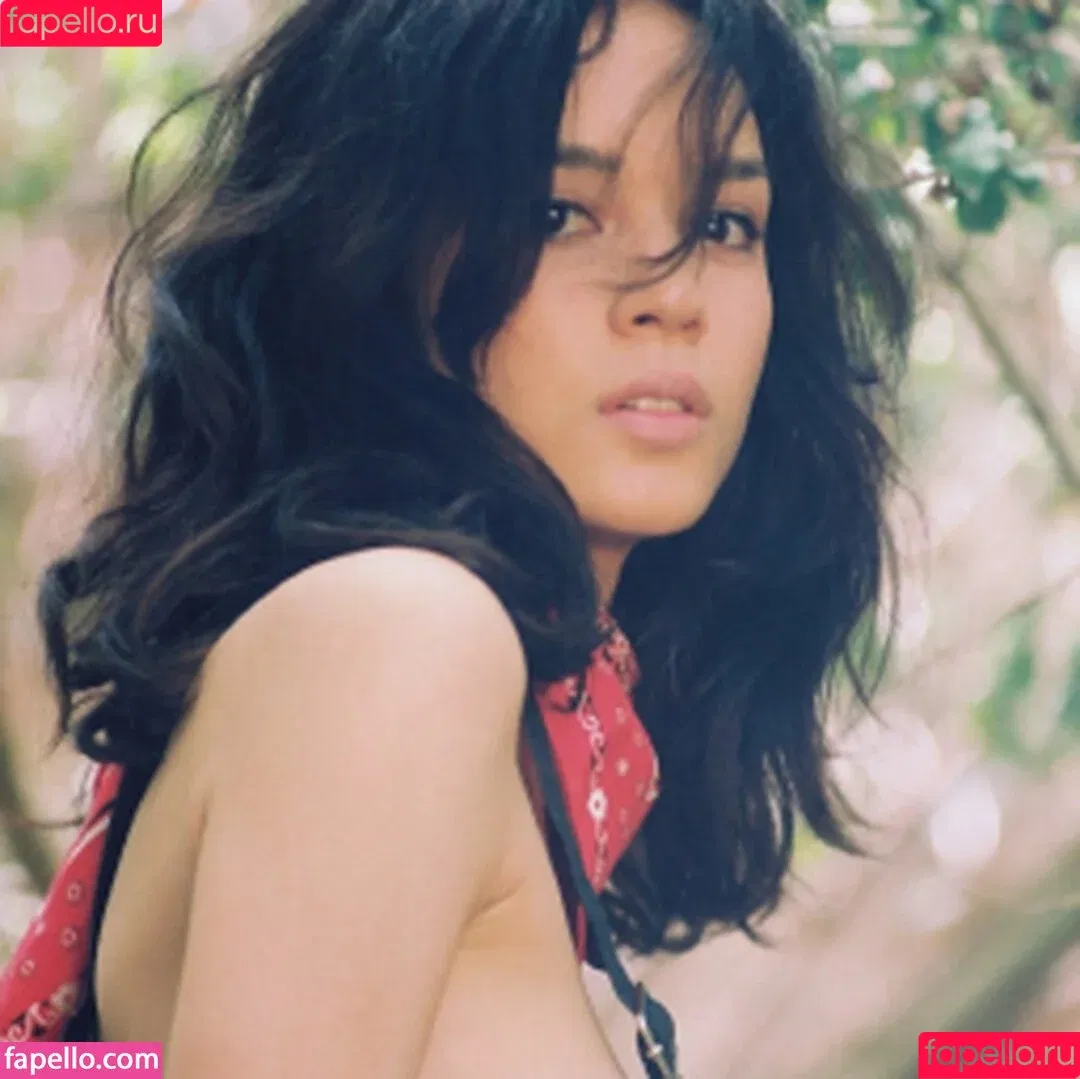 Gabrielle Rul / gabriellaellysefree / gabrielle.rul Onlyfans Photo Gallery 