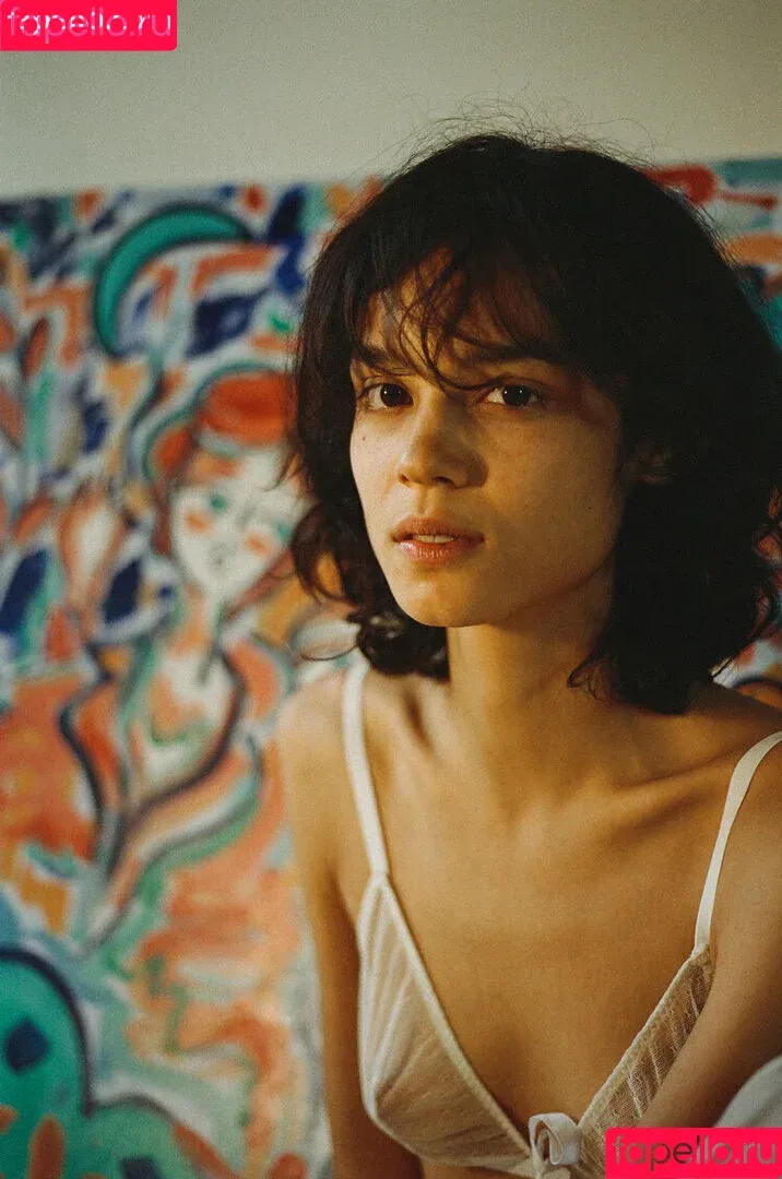 Gabrielle Rul / gabriellaellysefree / gabrielle.rul Onlyfans Photo Gallery 