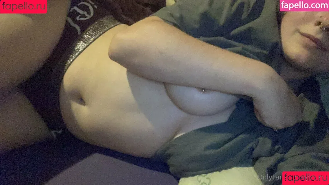 y0gen Onlyfans Photo Gallery 