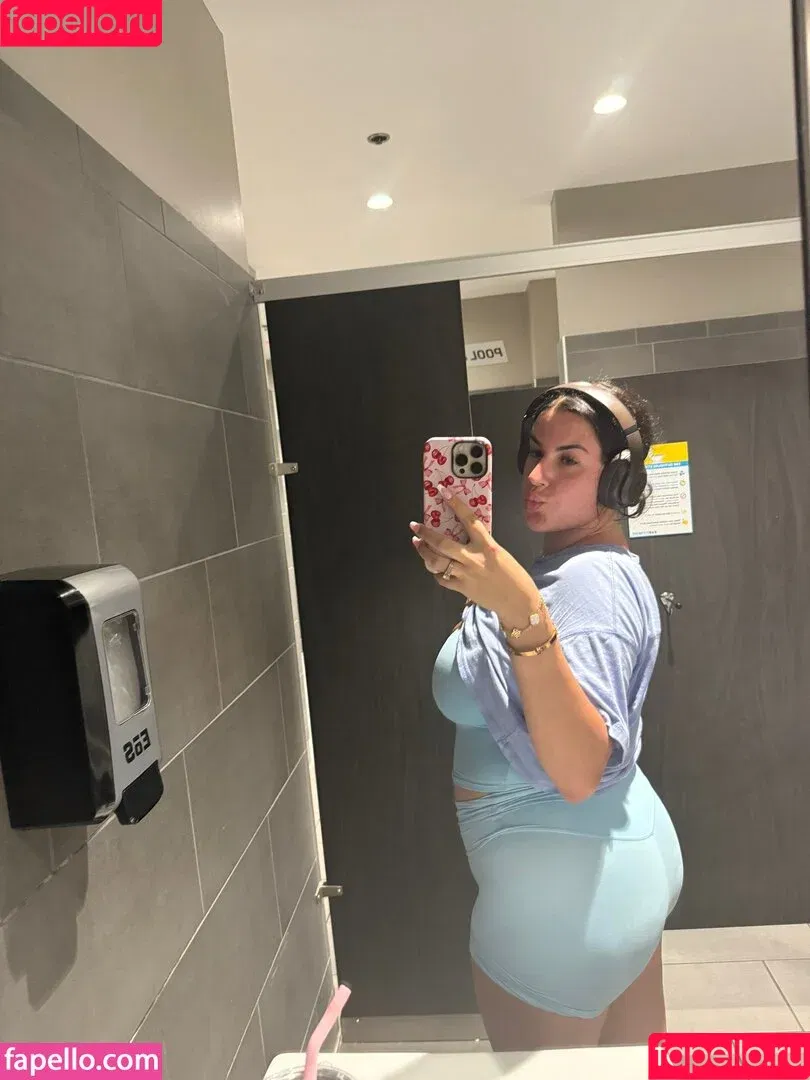 Maddie Elizabeth / Maddie_xo14 / https: / maddielizxooo Onlyfans Photo Gallery 