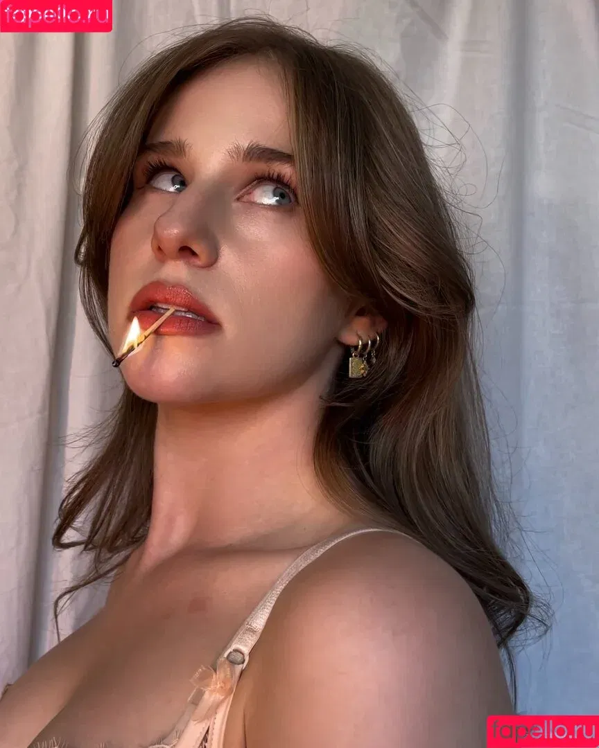 Alaurabidingcitizen / api2 Onlyfans Photo Gallery 