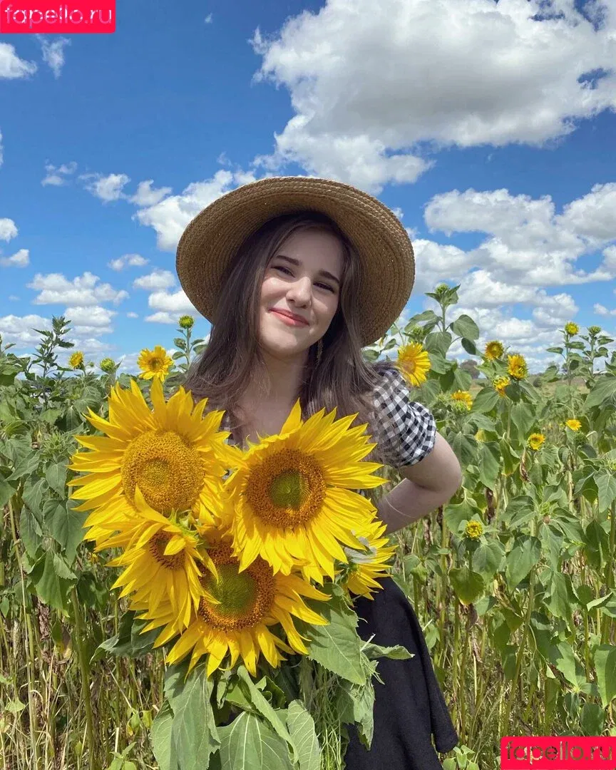 Alaurabidingcitizen / api2 Onlyfans Photo Gallery 