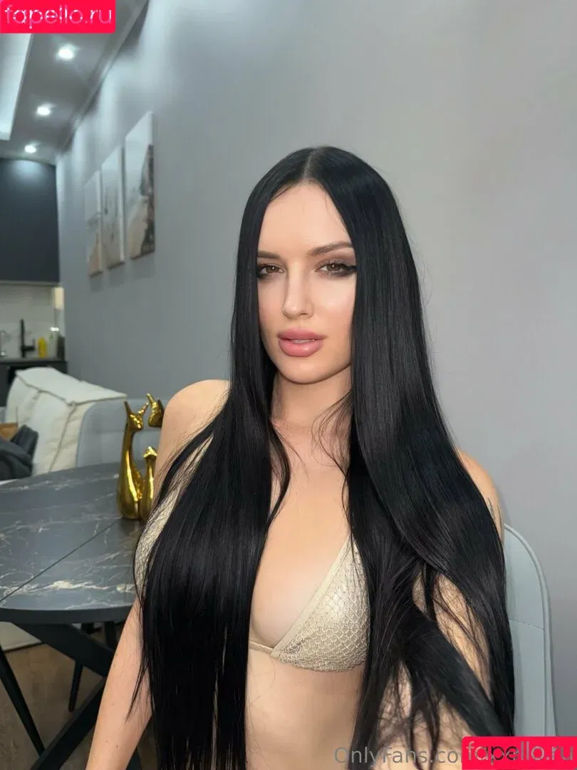 xxmilla / xxmillaa Onlyfans Photo Gallery 