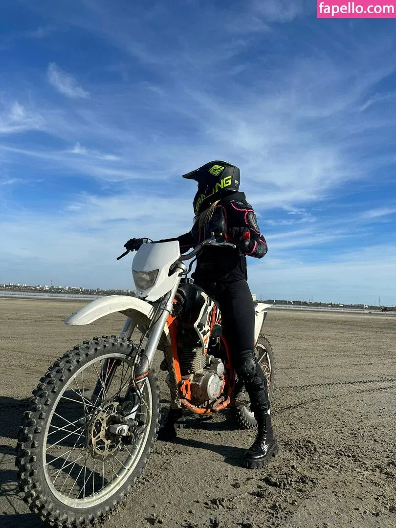 Emiliabear Onlyfans Photo Gallery 