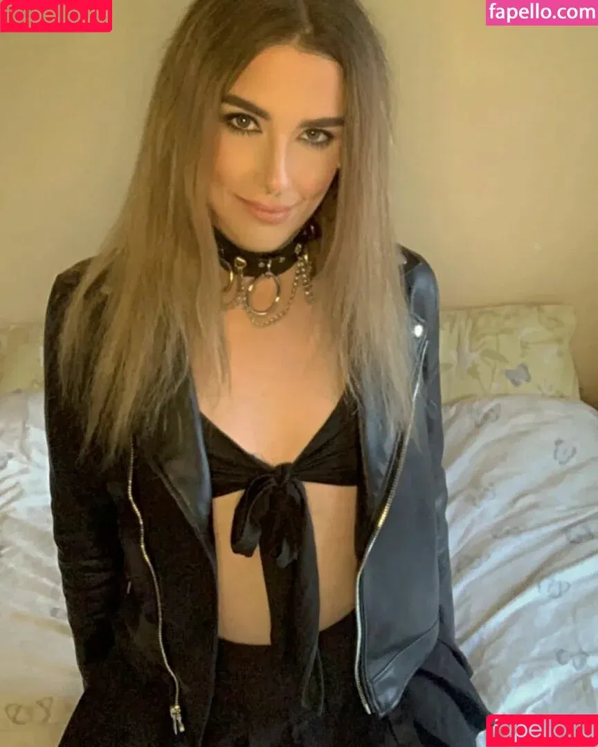 Aliysha / AliyshaBlack / irish_qveen Onlyfans Photo Gallery 