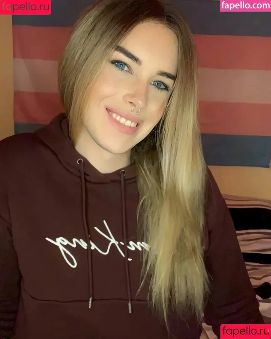 Aliysha / AliyshaBlack / irish_qveen Onlyfans Photo Gallery 