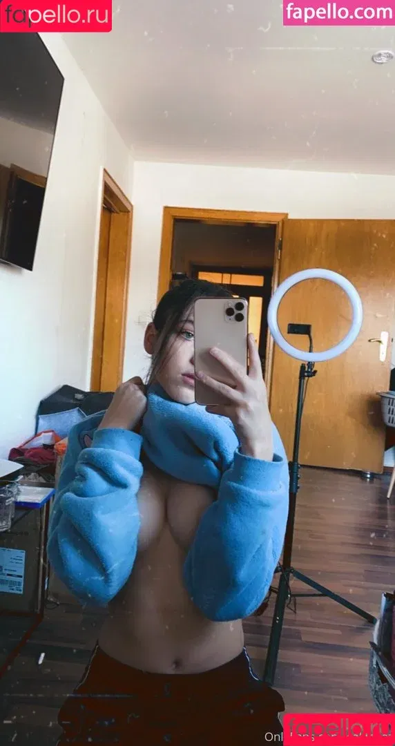 Svenja Haas / svenjaa.rl9 / svenjaaa / svenjaarl9 / svenjalewy Onlyfans Photo Gallery 