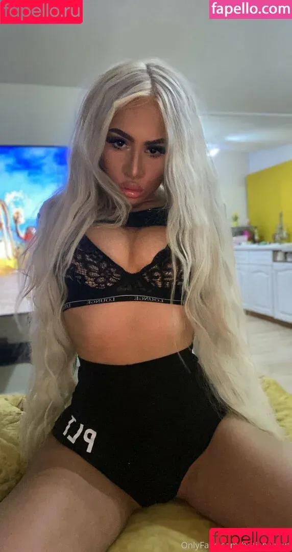 britishsquirt / gbcsquirt Onlyfans Photo Gallery 