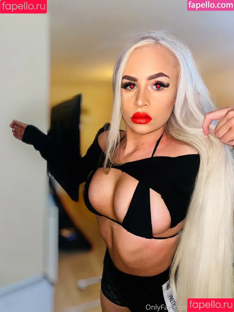 britishsquirt / gbcsquirt Onlyfans Photo Gallery 