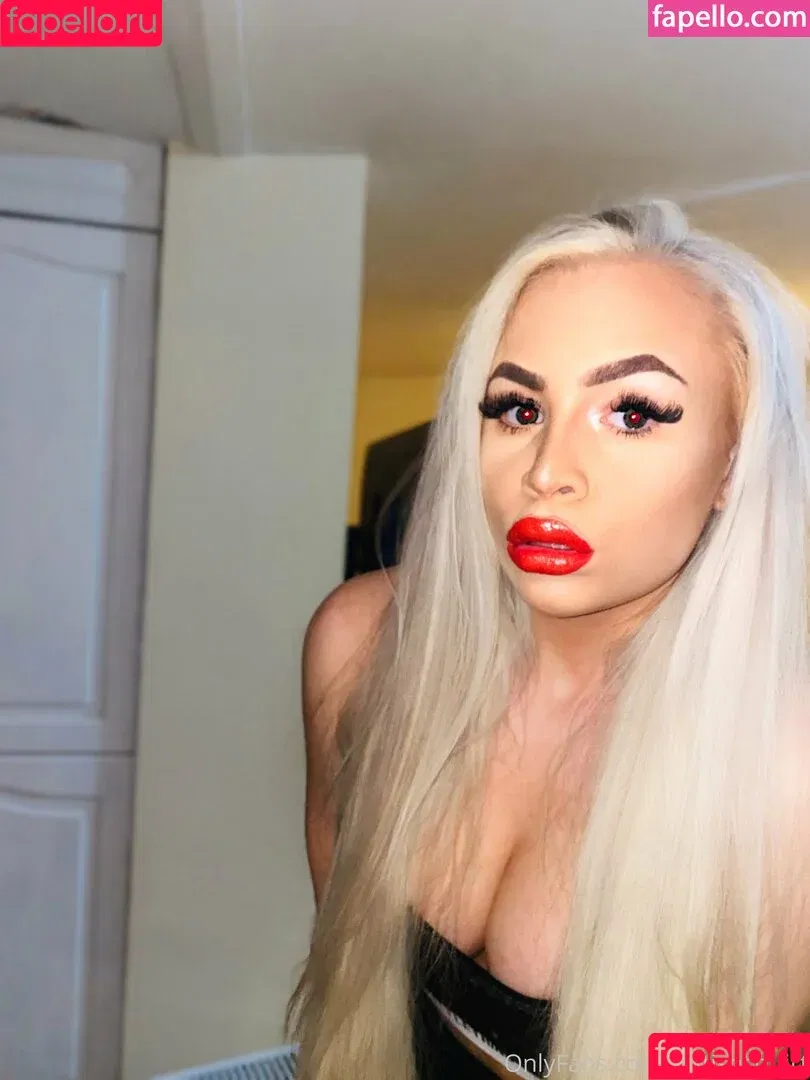 britishsquirt / gbcsquirt Onlyfans Photo Gallery 