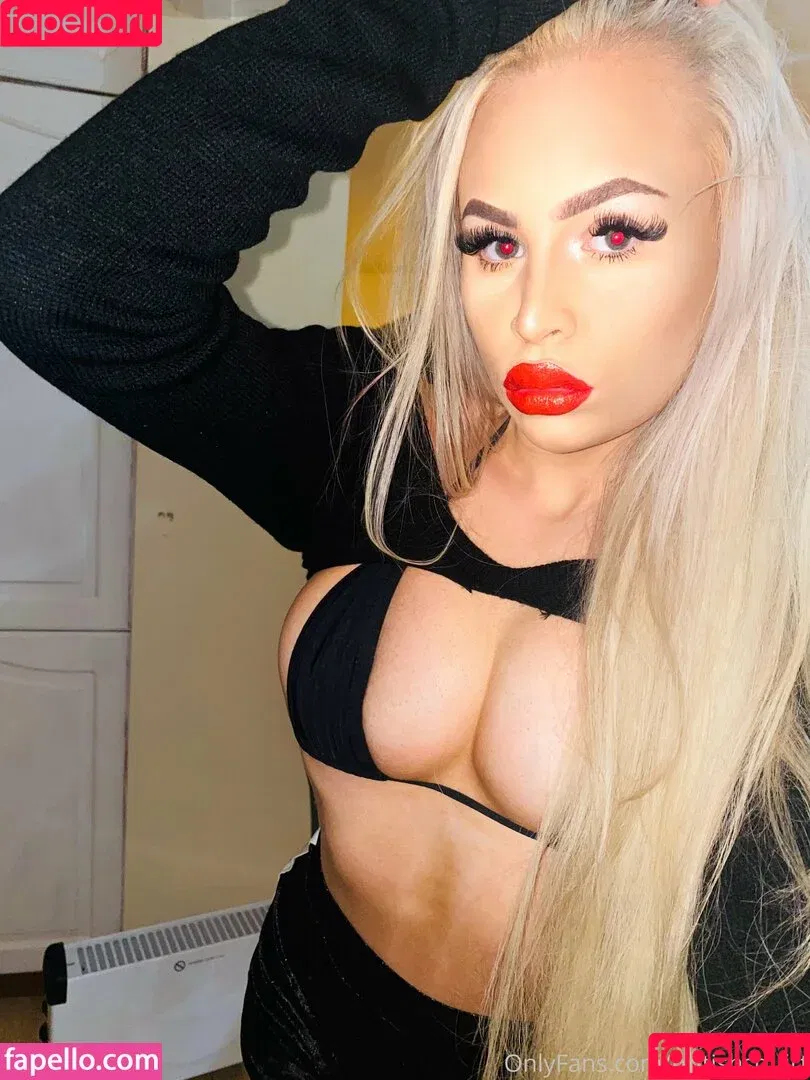 britishsquirt / gbcsquirt Onlyfans Photo Gallery 