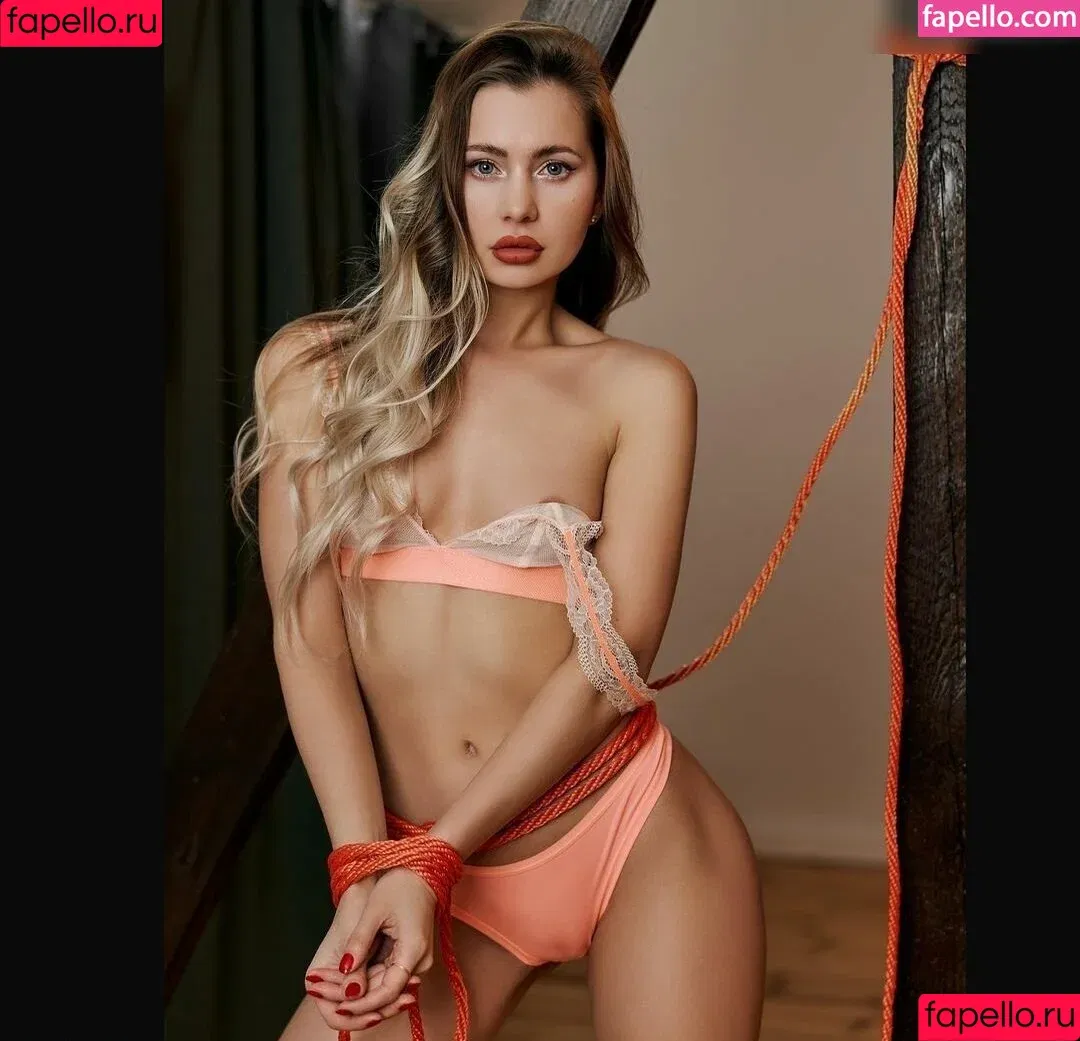 Ines (nes.xs) / nes.xs / nesxs Onlyfans Photo Gallery 