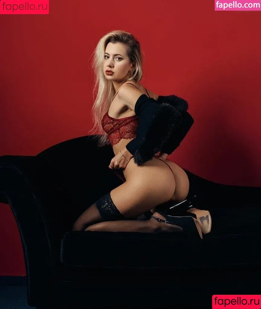 Ines (nes.xs) / nes.xs / nesxs Onlyfans Photo Gallery 