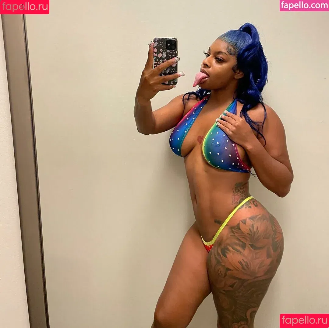 Long Tongue Fetish / _longtonguelewis / diqueentongue / longtonguelewis Onlyfans Photo Gallery 