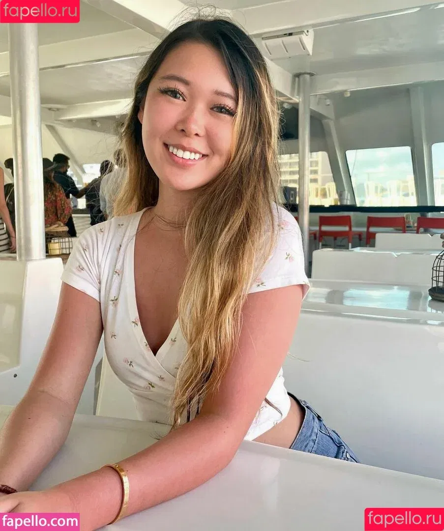 ExtraEmily / emilyortiz / extra.emily / extraemilyy Onlyfans Photo Gallery 