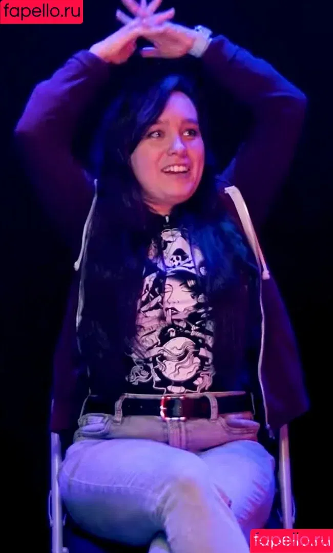 Ellen Rose / ellenrosee / icklenellierose / outsidextra Onlyfans Photo Gallery 