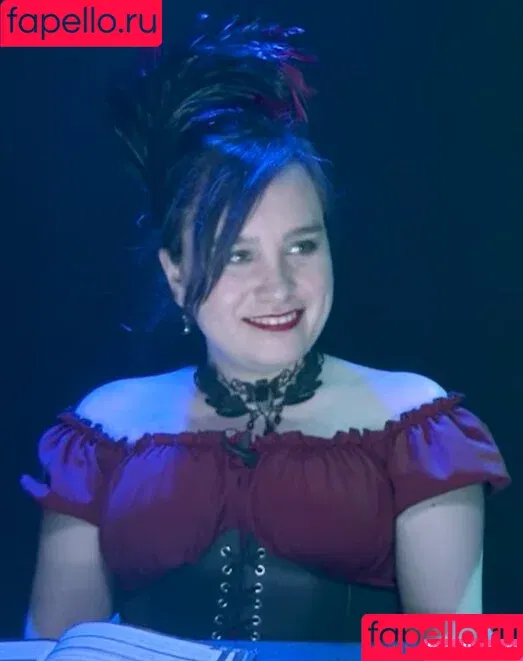 Ellen Rose / ellenrosee / icklenellierose / outsidextra Onlyfans Photo Gallery 