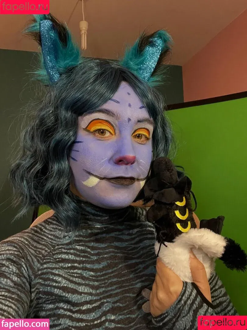 Ellen Rose / ellenrosee / icklenellierose / outsidextra Onlyfans Photo Gallery 