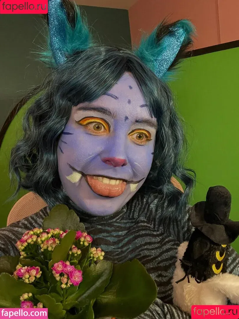 Ellen Rose / ellenrosee / icklenellierose / outsidextra Onlyfans Photo Gallery 