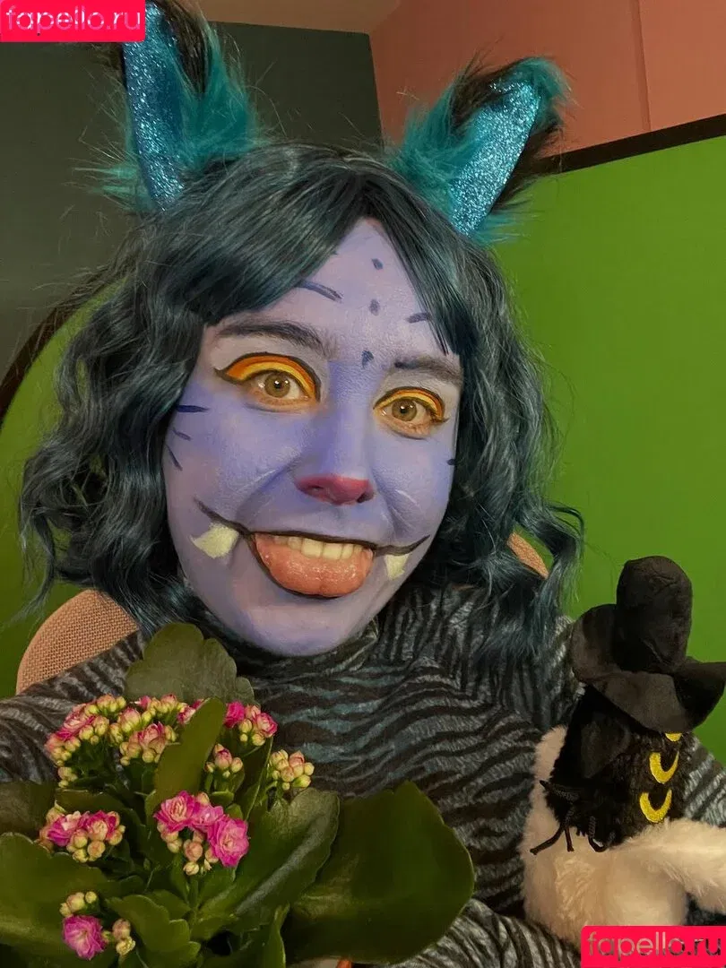 Ellen Rose / ellenrosee / icklenellierose / outsidextra Onlyfans Photo Gallery 