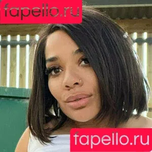 ellepeachxr / elletaylxrr Onlyfans Photo Gallery 