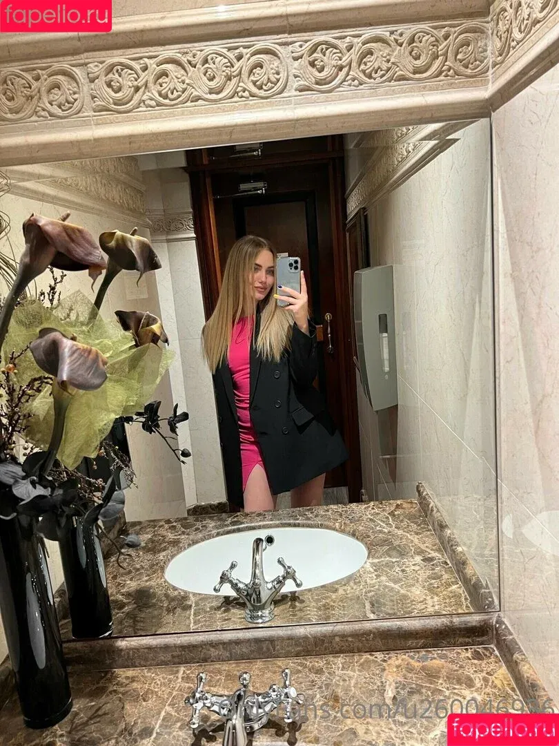 eva_e Onlyfans Photo Gallery 