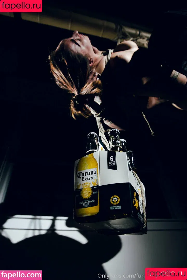 about_the_beard / funsizedbr0wneyes Onlyfans Photo Gallery 