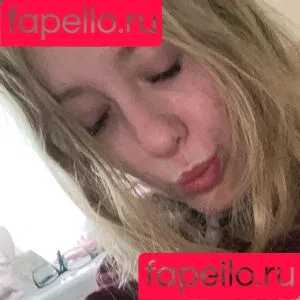 Kallie Taylor / Maella / Mella Megan / kal.taylor / kalliextaylor Onlyfans Photo Gallery 