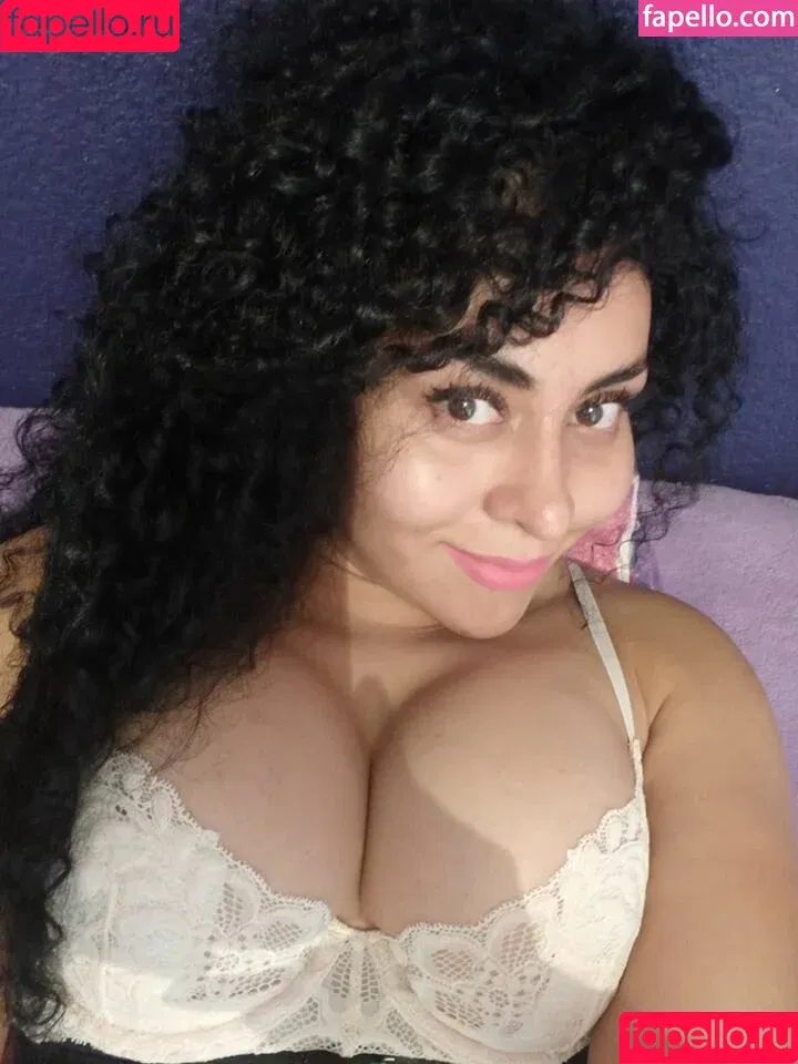 Antonella / abela.antonella / antonella_a30 / antonella_chinita / antonellakahllo / antonellamaria Onlyfans Photo Gallery 