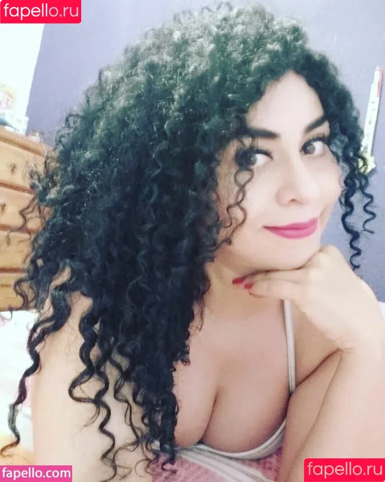 Antonella / abela.antonella / antonella_a30 / antonella_chinita / antonellakahllo / antonellamaria Onlyfans Photo Gallery 