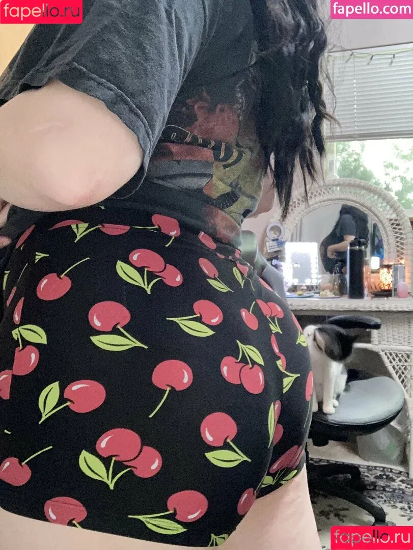 BigBittyLexie / peachesndmelons Onlyfans Photo Gallery 