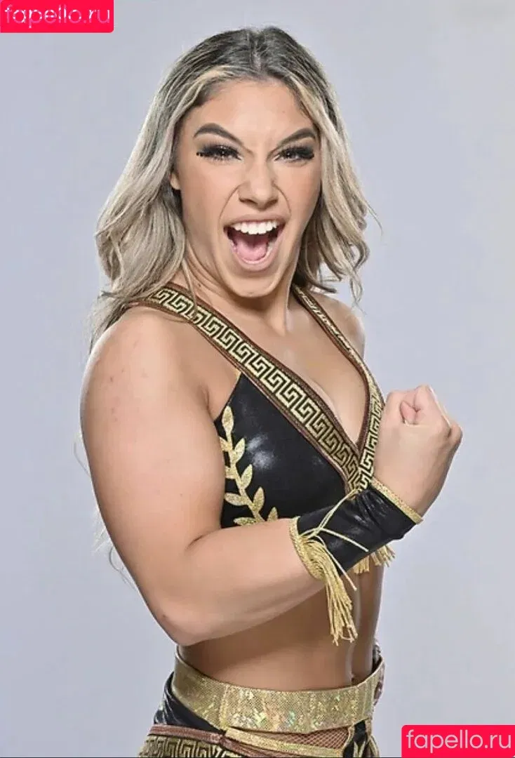 Thea Hail / theahail_wwe Onlyfans Photo Gallery 