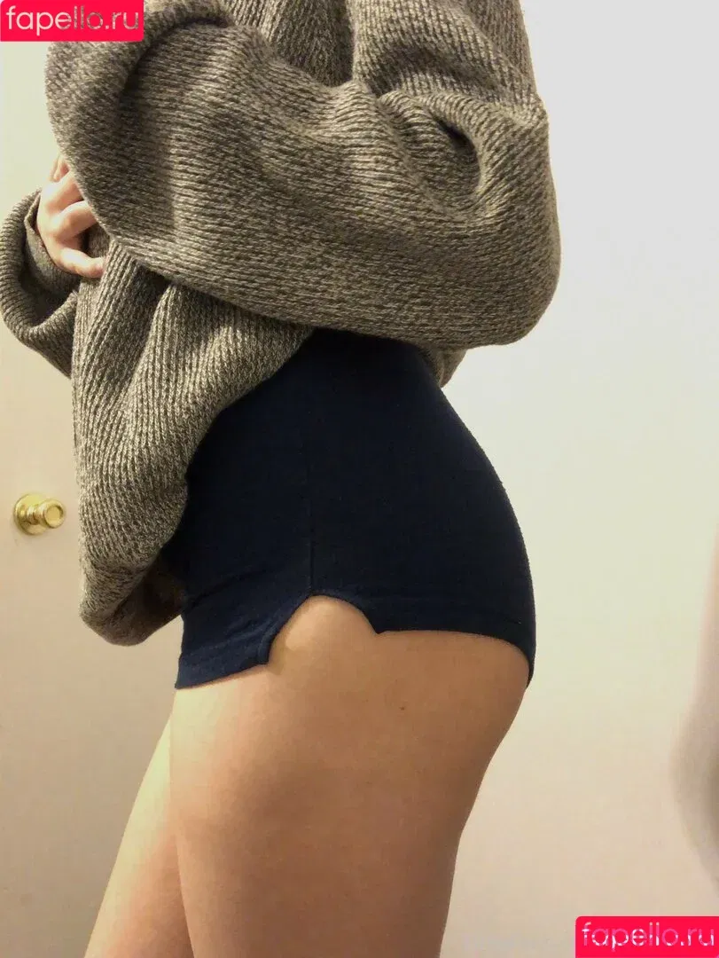 ava_massenet / avanetfree Onlyfans Photo Gallery 