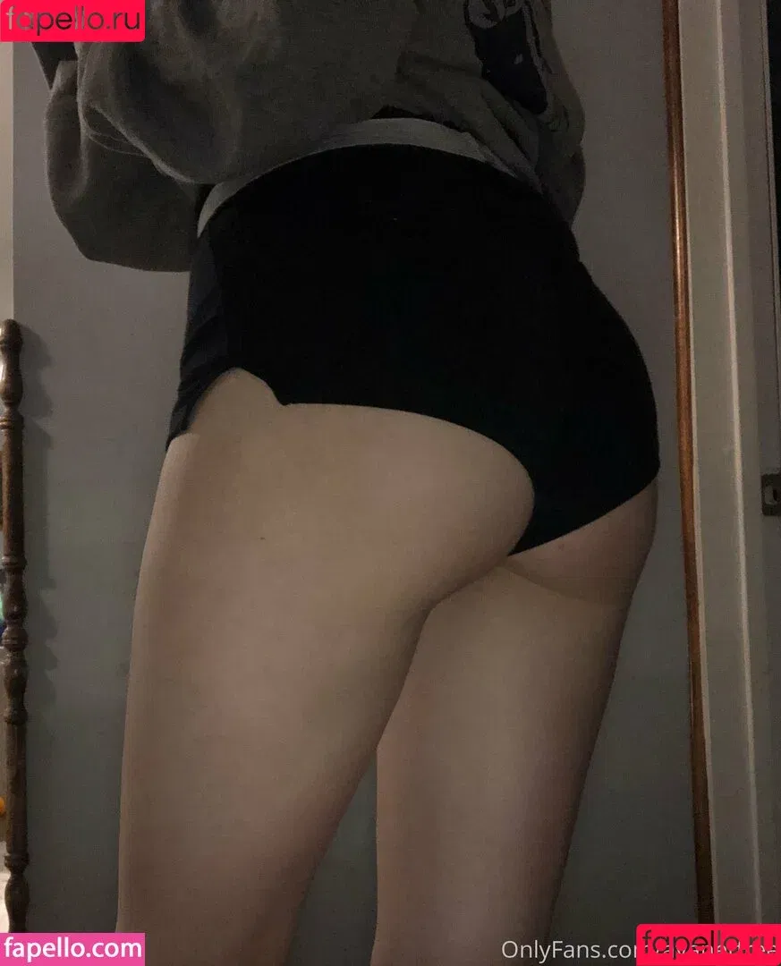 ava_massenet / avanetfree Onlyfans Photo Gallery 