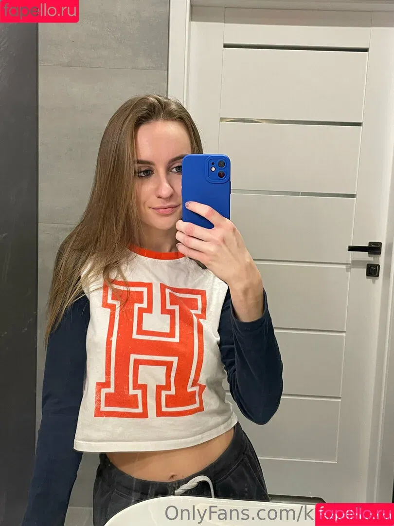 kkasharii / kkassaria Onlyfans Photo Gallery 