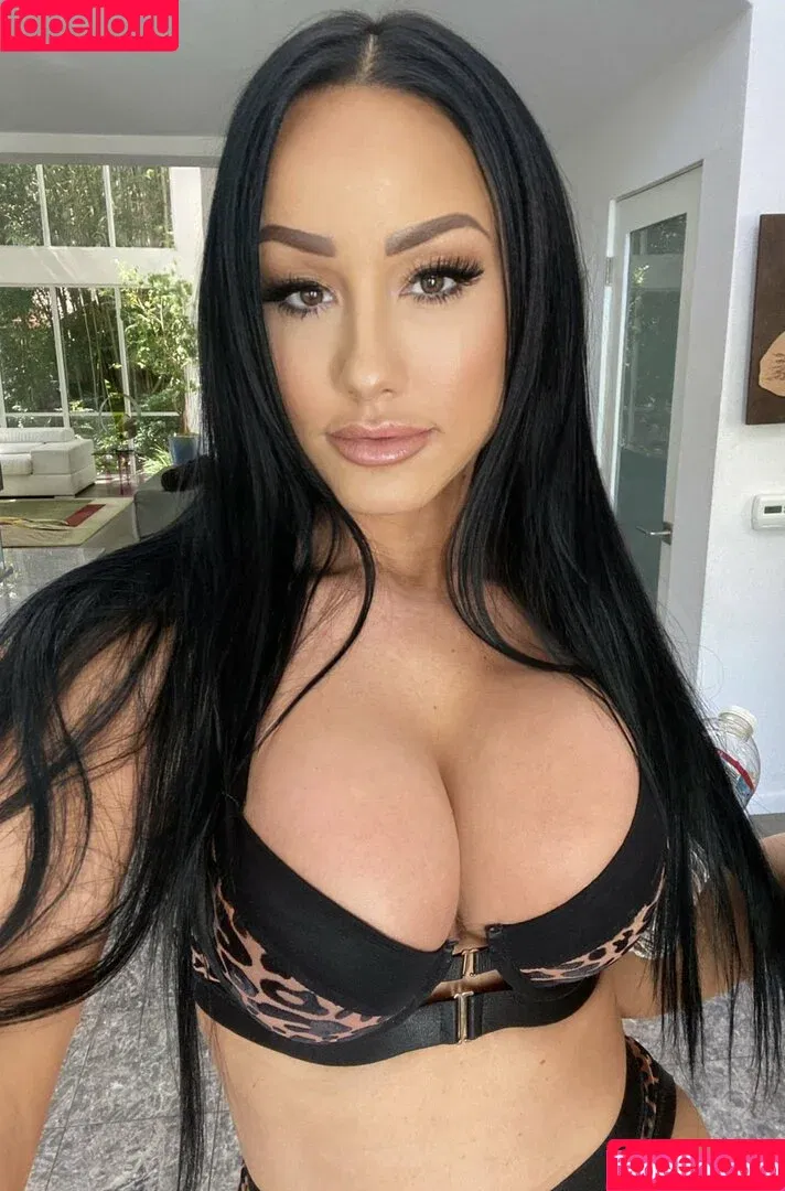 Jennifer White / https: / jenniferwhite / jennyfromthebu / jenwhite2.0 / jenwhitexxx Onlyfans Photo Gallery 