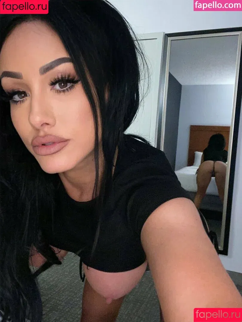 Jennifer White / https: / jenniferwhite / jennyfromthebu / jenwhite2.0 / jenwhitexxx Onlyfans Photo Gallery 