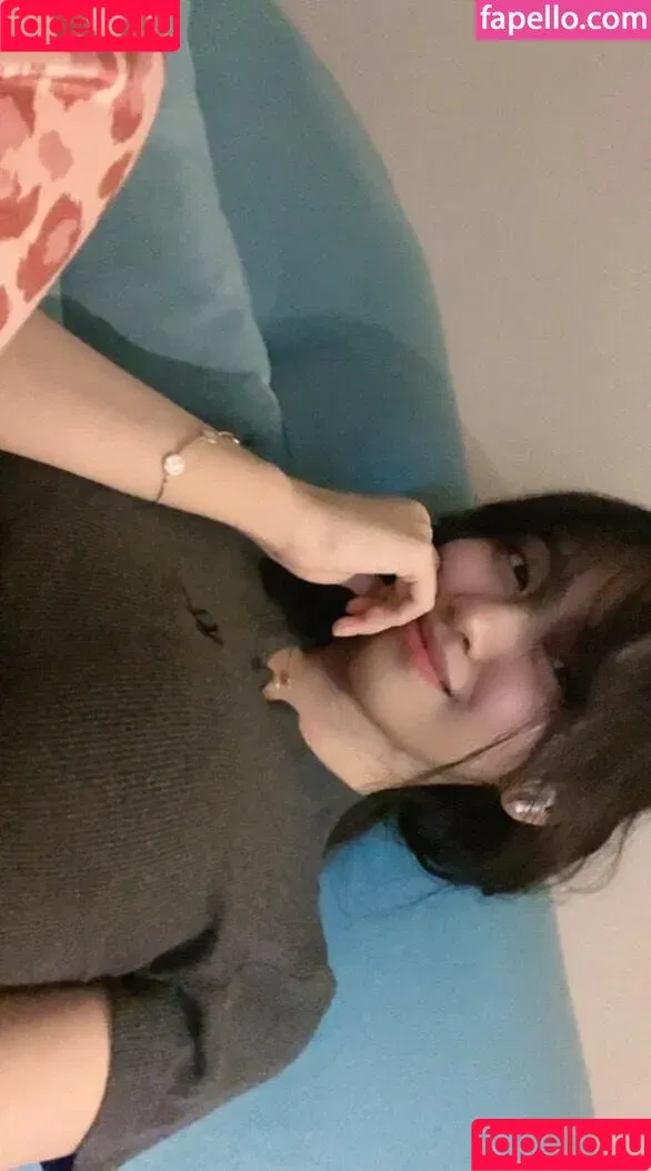 Risaatjan / notriissaaa Onlyfans Photo Gallery 