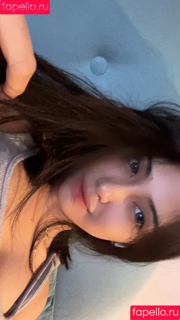 Risaatjan / notriissaaa Onlyfans Photo Gallery 